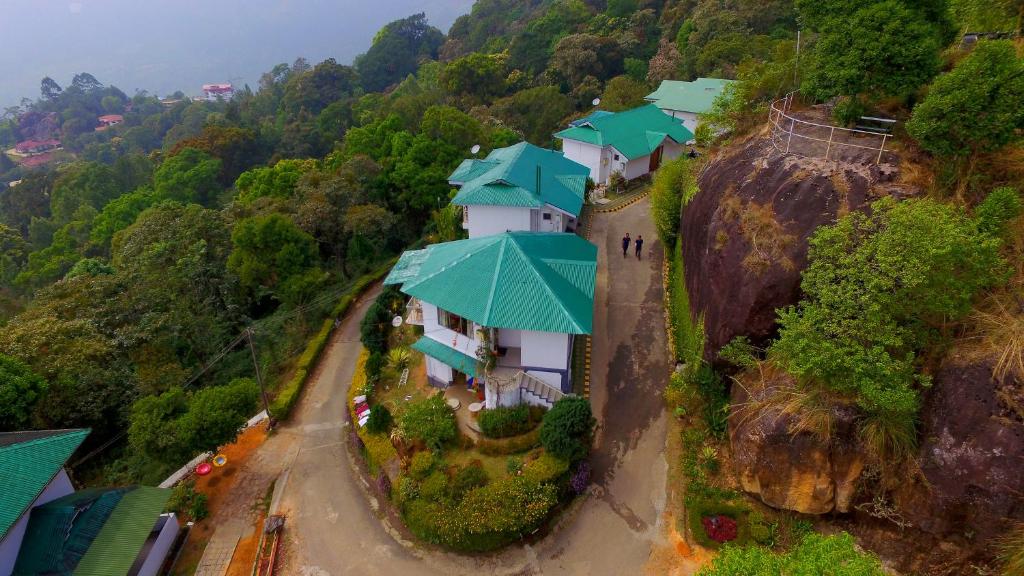 Deshadan Mountain Resort Munnar: A Serene Escape in Nature's Lap Deshadan Mountain Resort Munnar: A Serene Escape in Nature's Lap