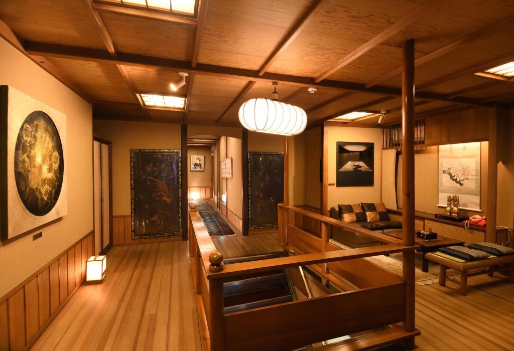 Posezení v ubytování Seikoro Ryokan - Established in 1831