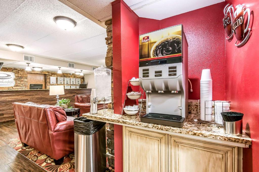 Econo Lodge Mayo Clinic Area photo