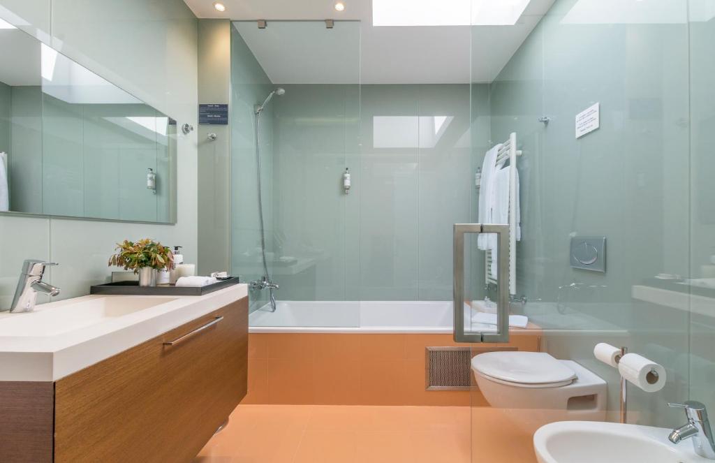 Koupelna v ubytování Cascais Casa Laranja Guesthouse