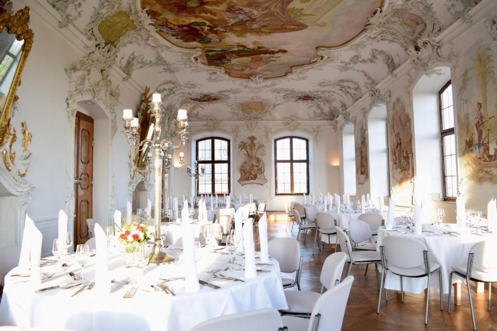 Restaurace v ubytování Hotel Schloss Leitheim