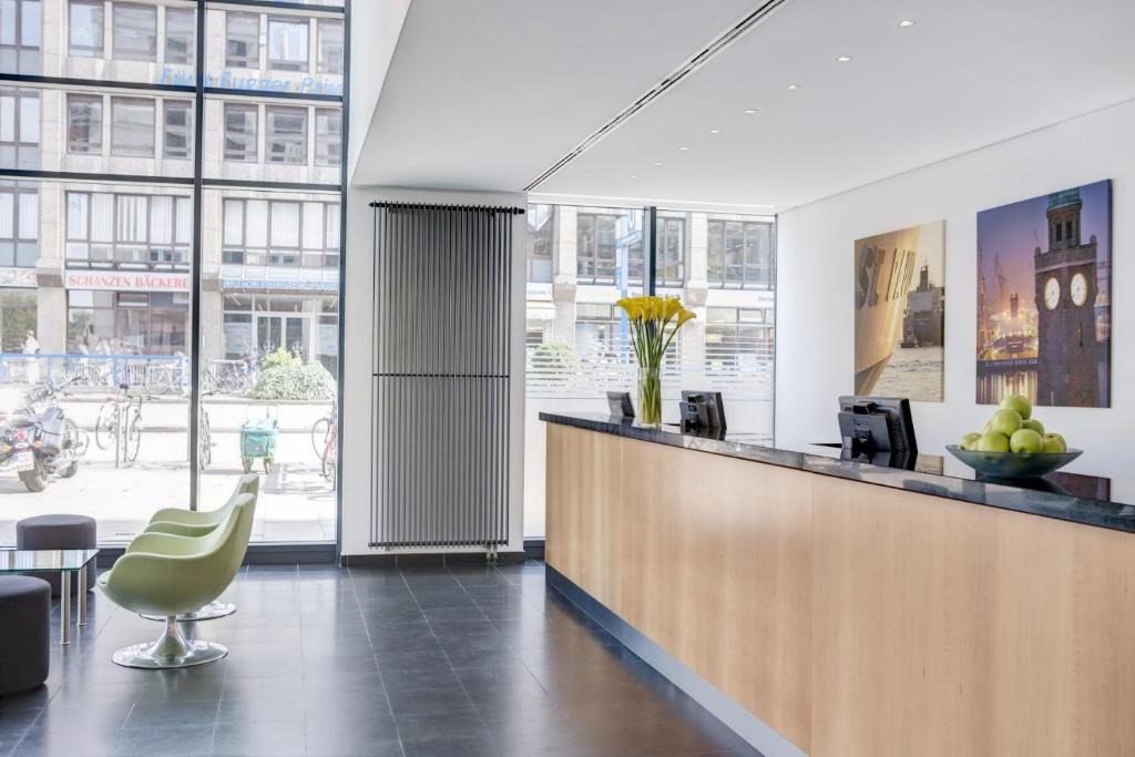 IntercityHotel Hamburg Hauptbahnhof - Resim 2