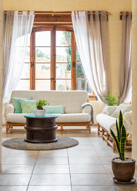 Mood Farmhouse B&B - 8