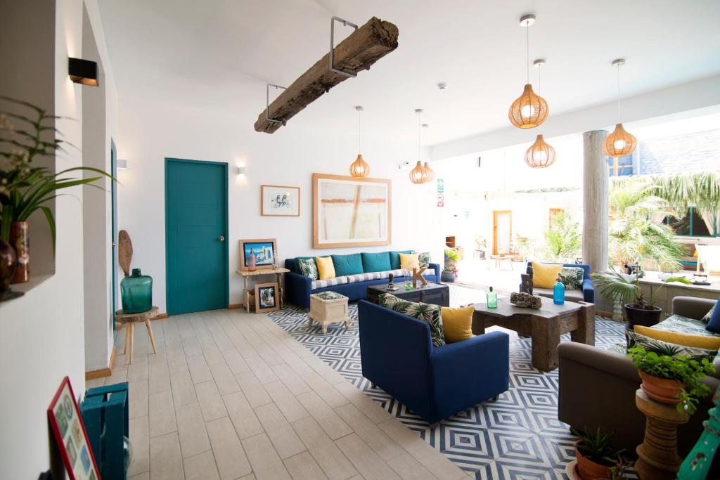 Posezení v ubytování Kauhuhu Casa Hotel