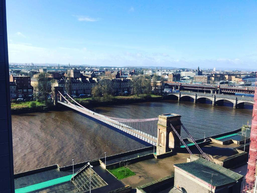 Riverview Apartments - 3 Bedroom Apartment (6 Adults)