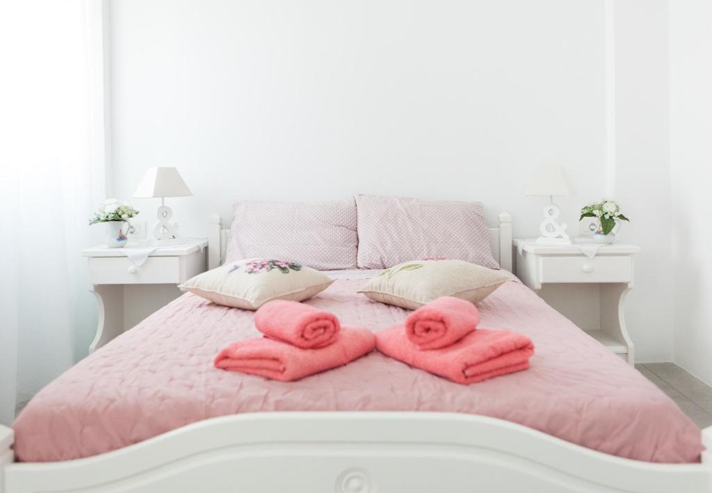 Postel nebo postele na pokoji v ubytování Apartments Klery - Studios 5