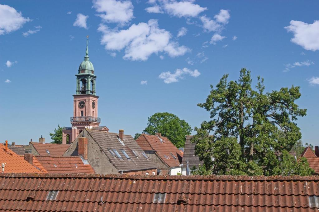 Φωτογραφία από το άλμπουμ του Zimmer Und Aussicht σε Friedrichstadt