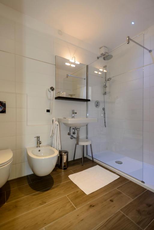 Koupelna v ubytování Hotel Eurovil Garni