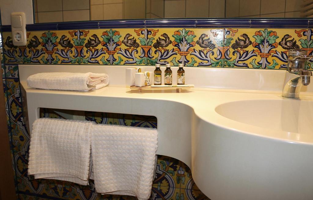 Koupelna v ubytování Hotel Spanischer Hof