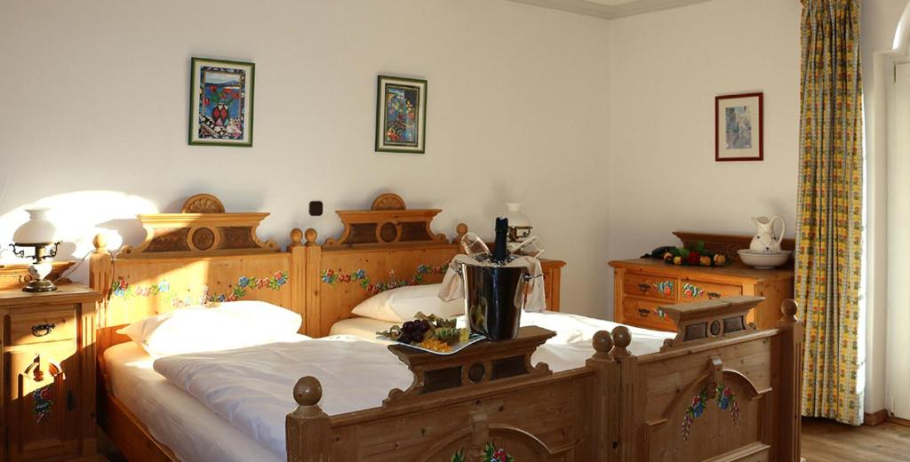 Postel nebo postele na pokoji v ubytování Hotel Spanischer Hof
