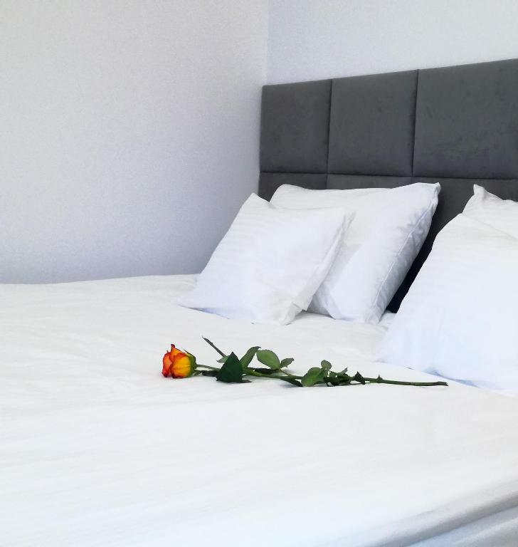 Vista Residence Spire - 11