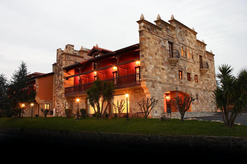 Gallery image of Hotel Spa San Marcos in Santillana del Mar