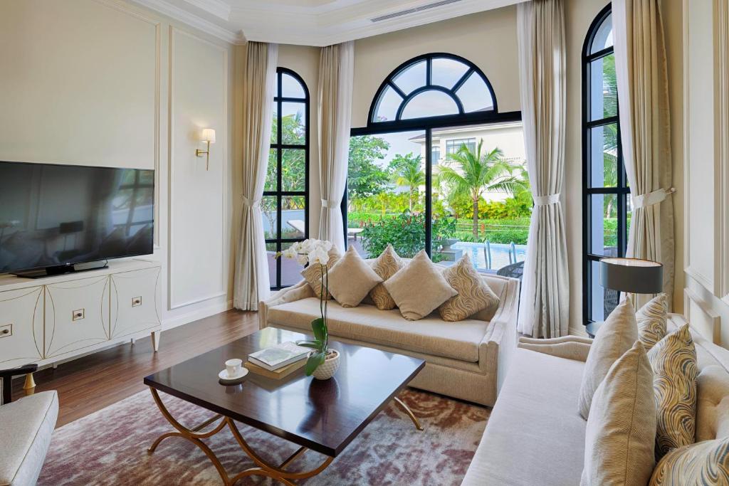 Villa 3 Bedrooms with Safari Ticket (1 time)