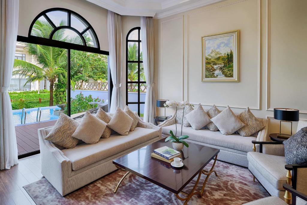 Villa 3 Bedrooms with Safari Ticket (1 time)