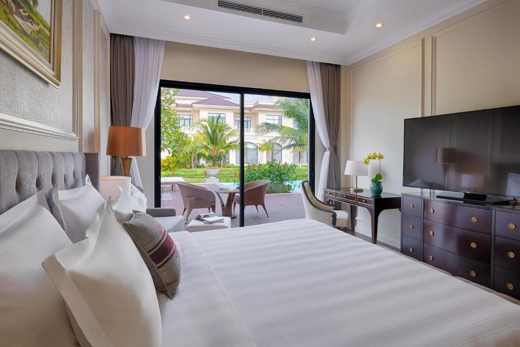 Villa 3 Bedrooms with Safari Ticket (1 time)