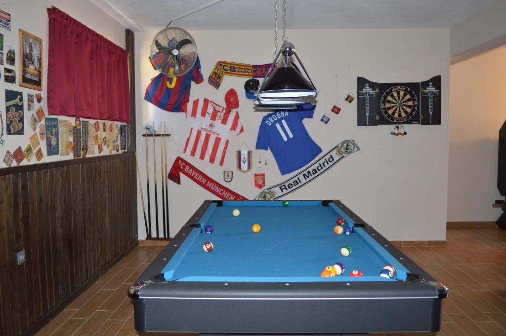Biliár nebo kulečník v ubytování Giannis Playroom