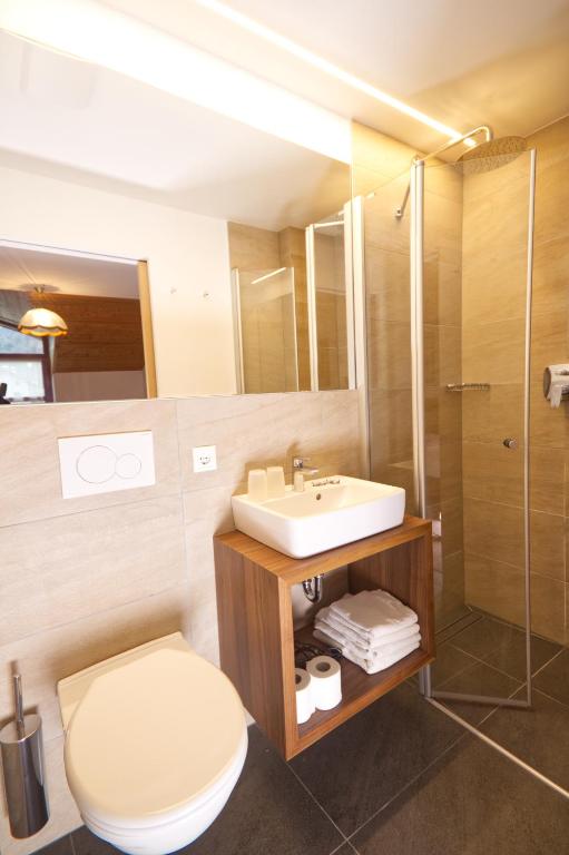 Koupelna v ubytování Pension & Residence Astoria