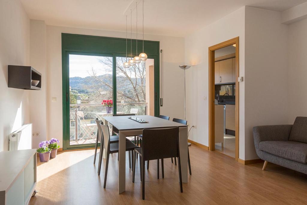 Nespecifikovaný výhled na hory nebo výhled na hory při pohledu z apartmánu