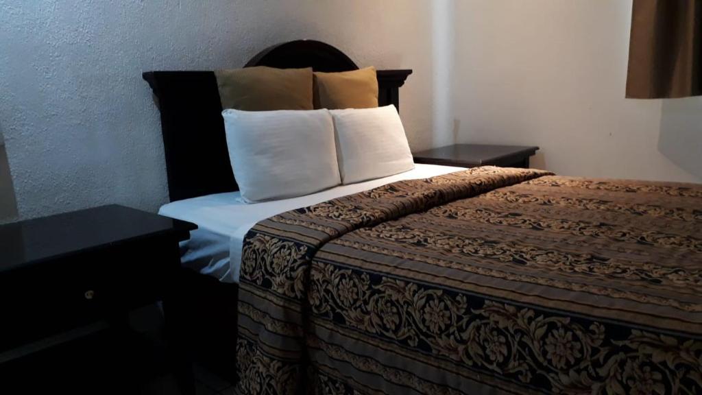 Hotel Don Quijote - Habitación Queen