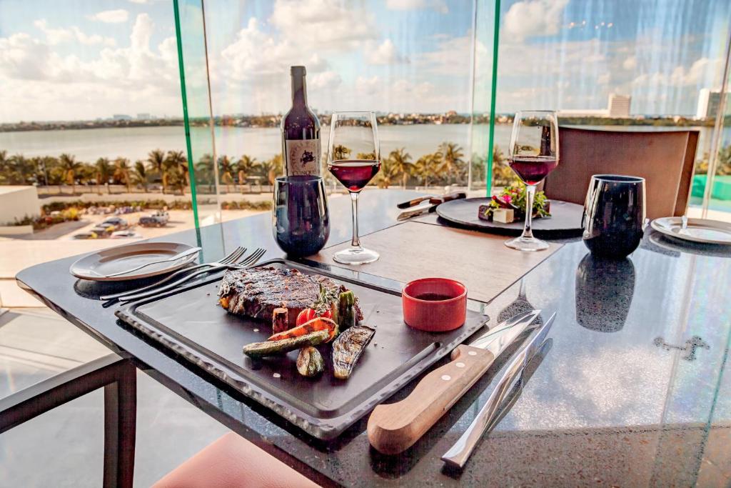 Nápoje v ubytování Royalton CHIC Cancun, An Autograph Collection All-Inclusive Resort - Adults Only