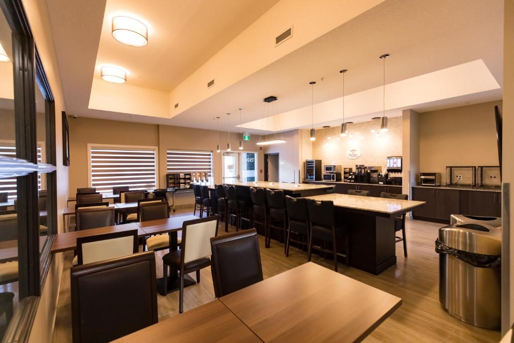 Super 8 by Wyndham Canmore - Resim 29