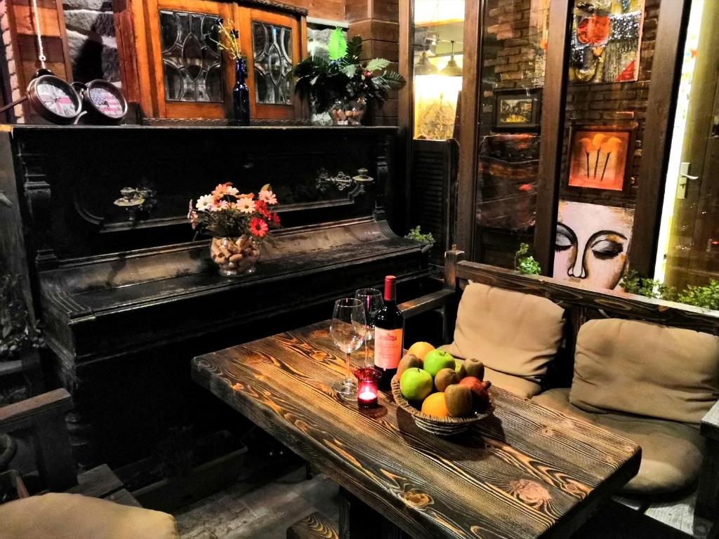 Nápoje v ubytování Piano Borracho Boutique Hotel Old Tbilisi