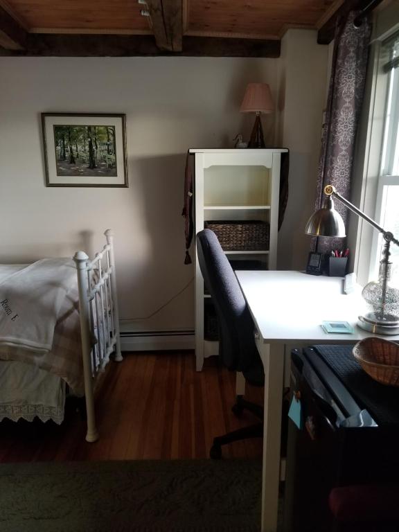 Hallowell Rooming House - Budget Double Room
