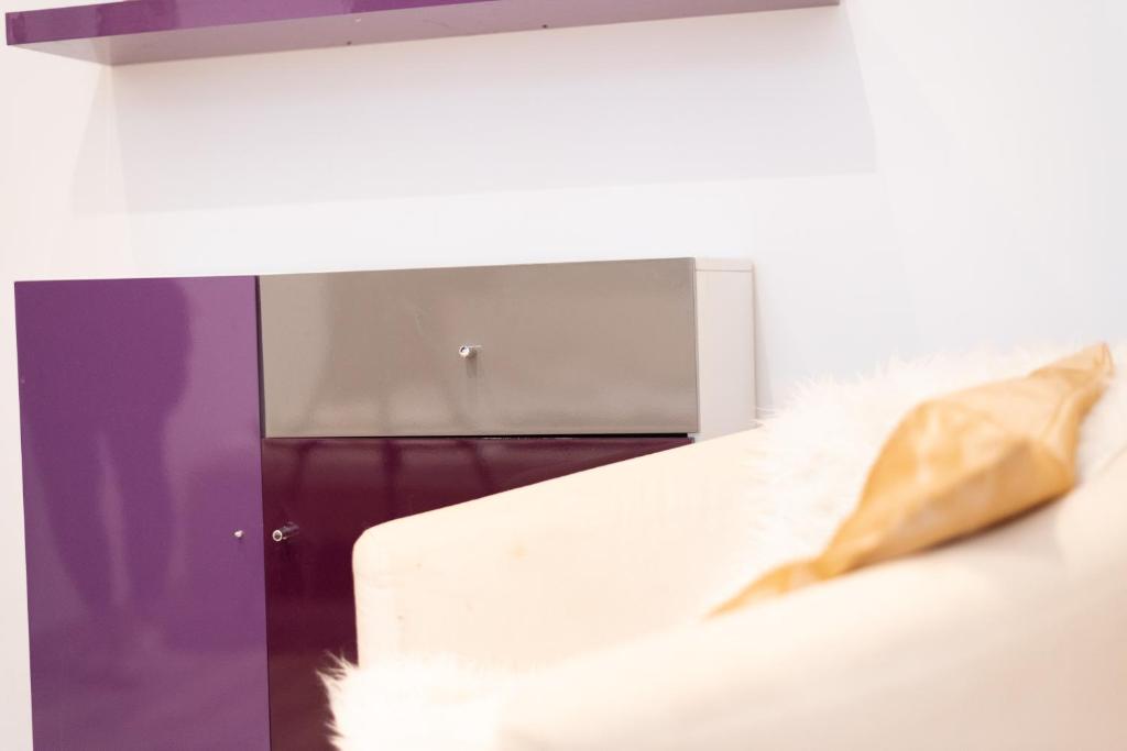 Posteľ alebo postele v izbe v ubytovaní Standard Apartment by Hi5 - West End Center