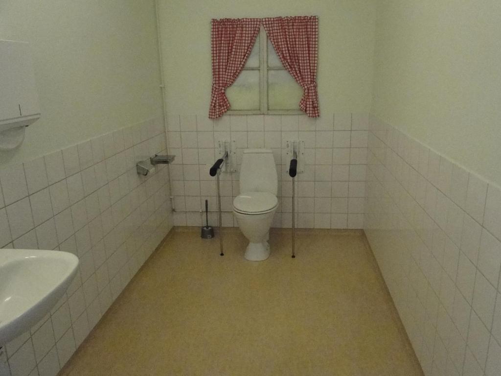 Sunne Hembygdsgård B&B - Vierbettzimmer