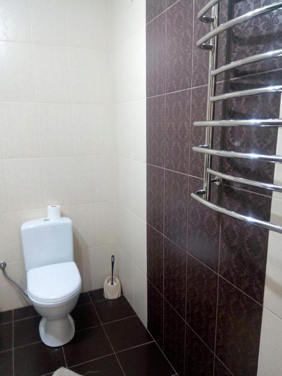 Koupelna v ubytování Dovbushanka Hotel