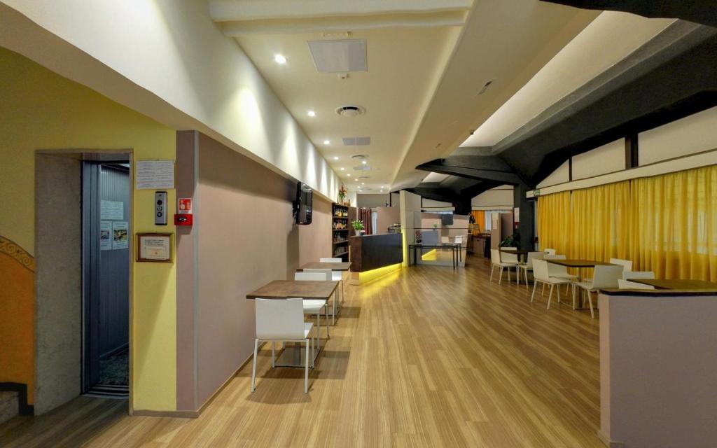 Restauracja lub miejsce do jedzenia w obiekcie Ai Ronchi Motor Hotel Brescia