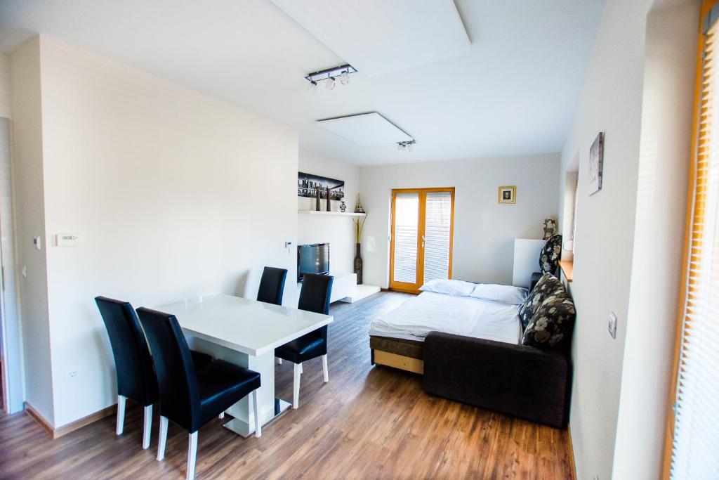 Apartments Plan Kranjska Gora - Appartement D'une Chambre Avec Terrasse Et Balcon