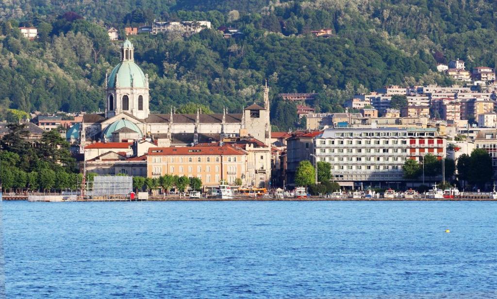 Kép Appartamento AURO szállásáról Comóban a galériában