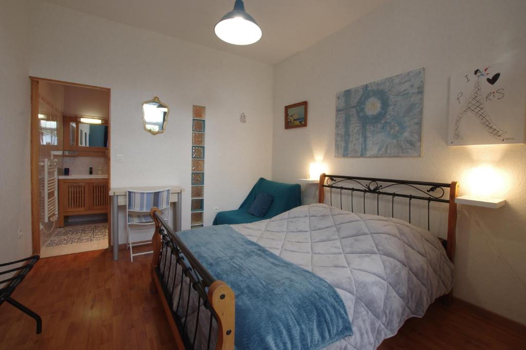 Chambres d'hôtes les Denias - Double Room With Garden View