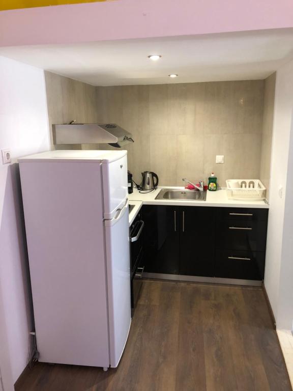 SOLOMOU APARTMENT - 10