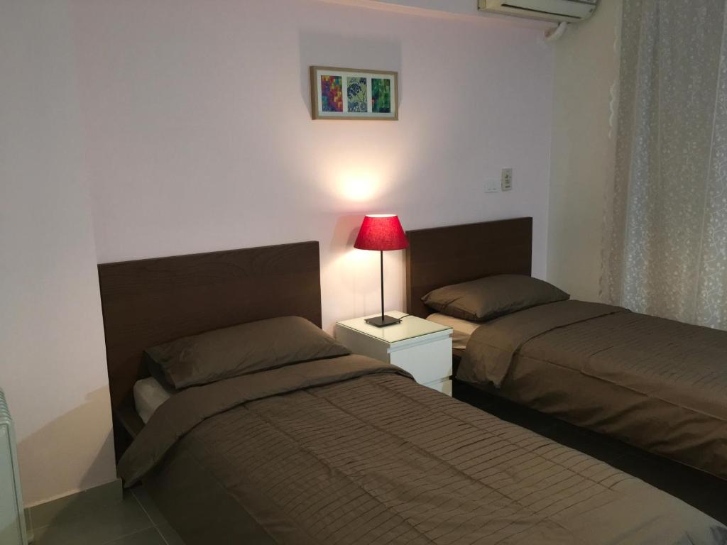 Postel nebo postele na pokoji v ubytování Al-Rehab luxury apartment Families only
