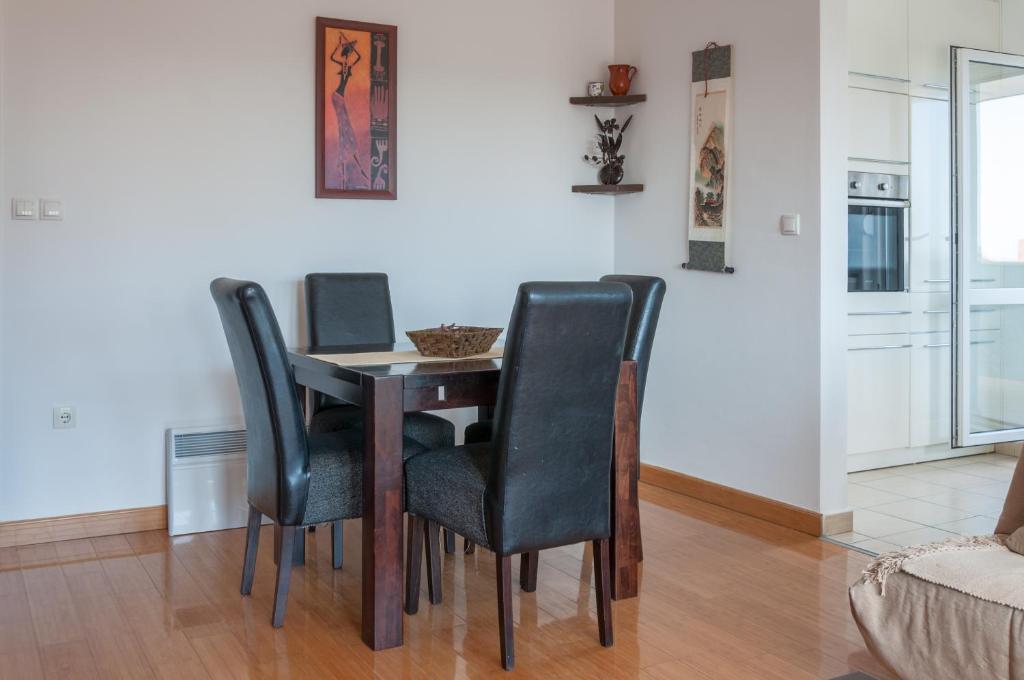 Fotografie z fotogalerie ubytování Modern and bright apartment in Ruma v destinaci Ruma