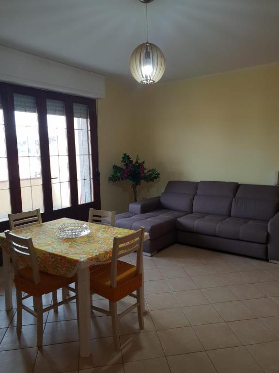 Elena Home a Iglesias - Spazioso Appartamento con Vista