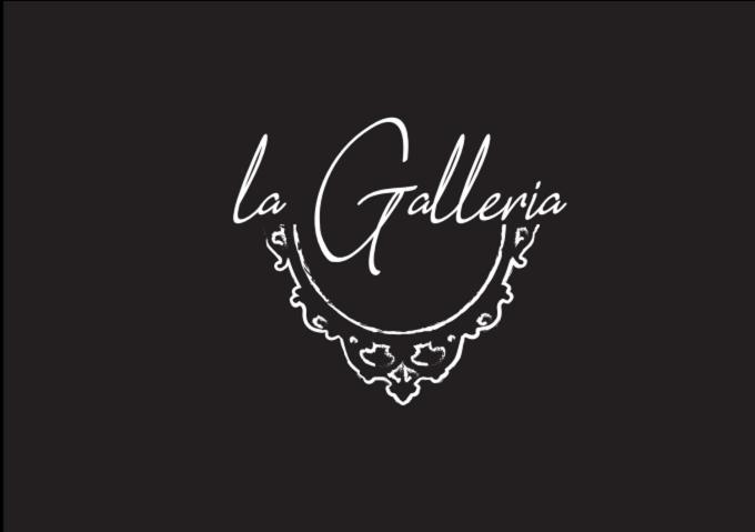 La Galleria في تْشيتّا دي كاستيلّو: لوحة تقول لا غاليريا بسلسلة
