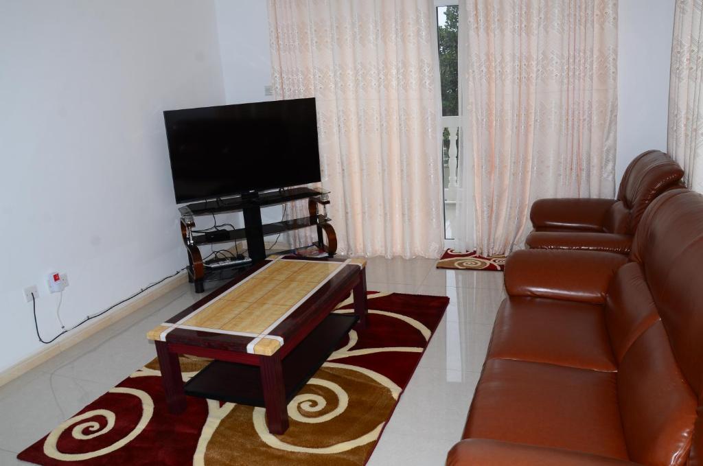 Muyenga Luxury Vacation Home - Two-Bedroom Townhouse