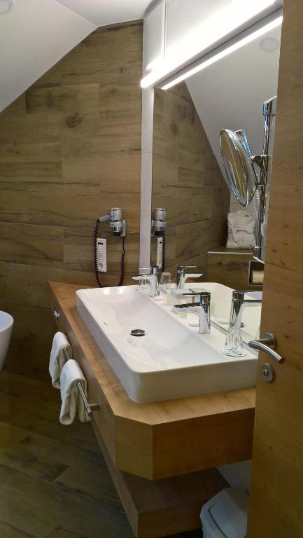 Romantik Hotel Die Gersberg Alm mit Panoramablick auf Salzburg - Resim 22