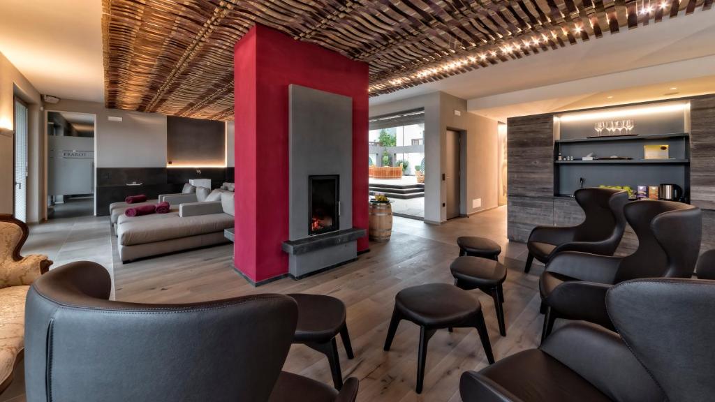 Posedenie v ubytovaní Hotel Weingut Klosterhof