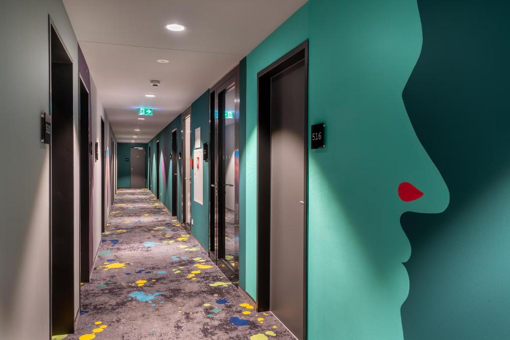 Holiday Inn - the niu, Charly Frankfurt City by IHG - Resim 29