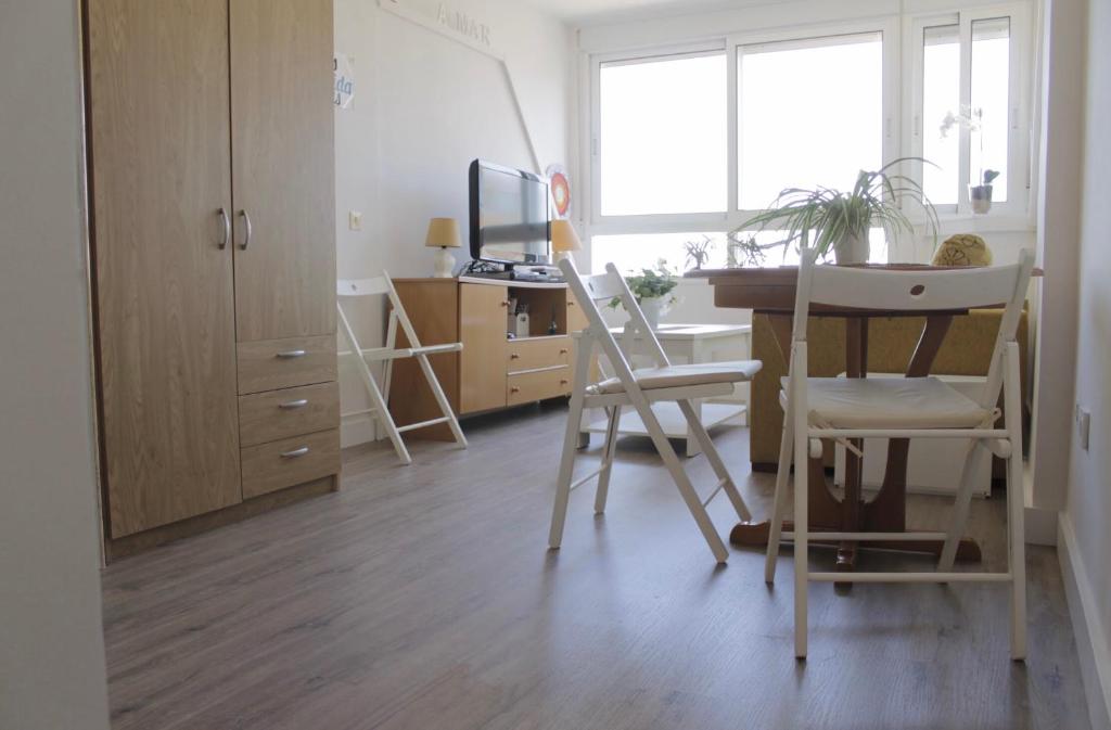 Kuchyň nebo kuchyňský kout v ubytování Una ventana al mar