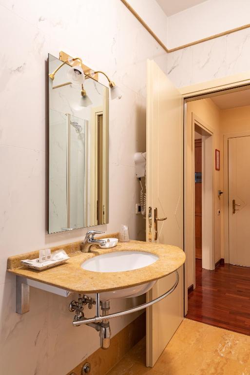 Koupelna v ubytování Hotel Alle Acque