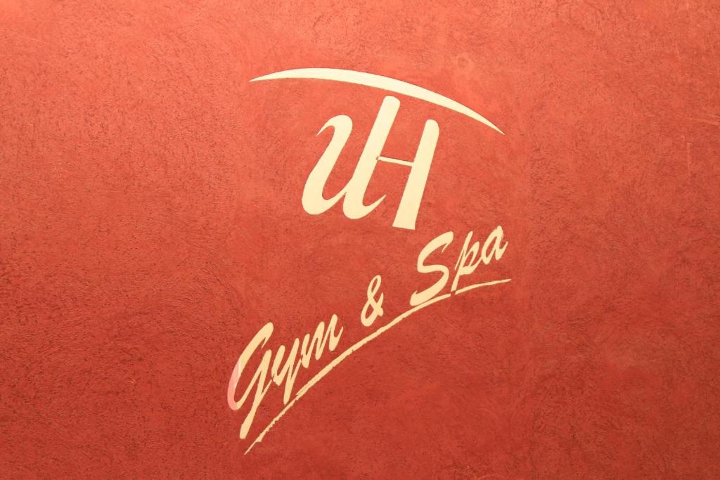 Certifikát, hodnocení, plakát nebo jiný dokument vystavený v ubytování Utalii Hotel