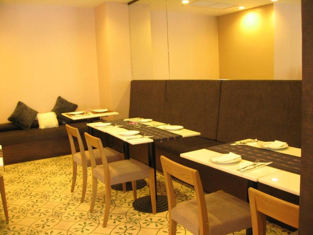 Aphrodite Inn Bangkok - Resim 19