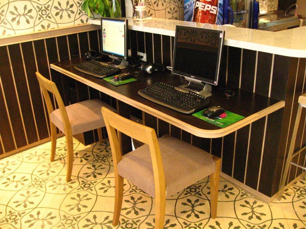 Aphrodite Inn Bangkok - Resim 18