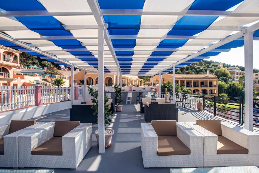 Zona d'estar a Hotel Elena Ermones