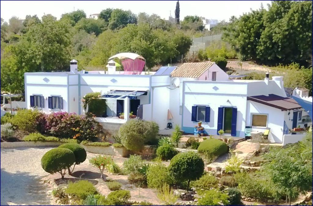 an aerial view of a white house at Studio Casa Formosa in Olhão